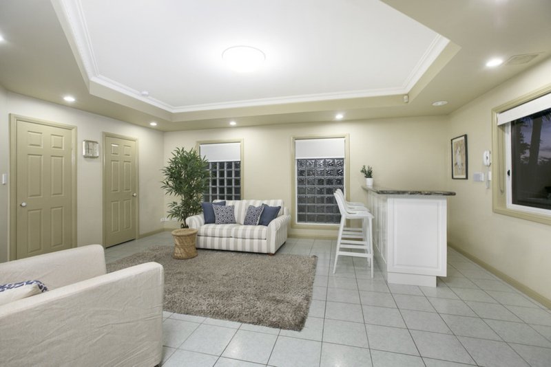 Photo - 33 Dorsal Drive, Birkdale QLD 4159 - Image 18