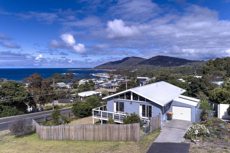 Photo - 33 Douglas Street, Bicheno TAS 7215 - Image 2