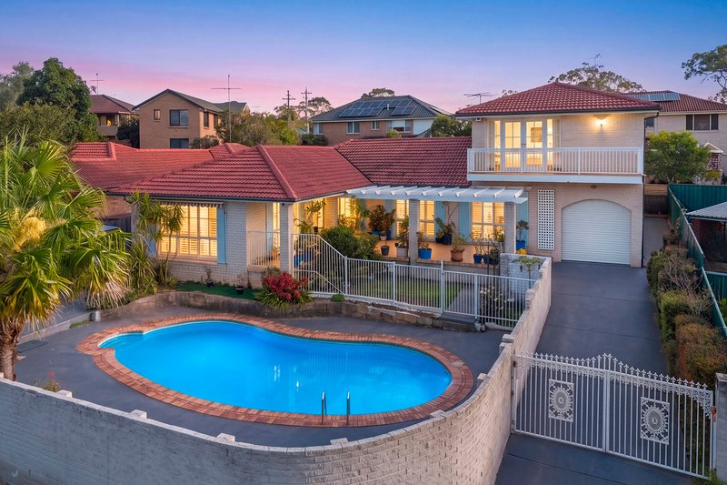 Photo - 33 Dresden Avenue, Castle Hill NSW 2154 - Image 1