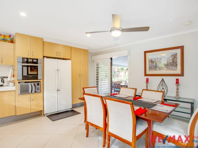 Photo - 33 Dugandan St , Nerang QLD 4211 - Image 5