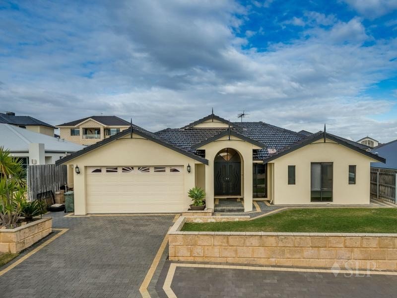 33 Dumaresq Loop, Quinns Rocks WA 6030