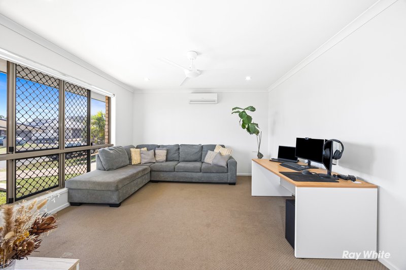 Photo - 33 Dune Circle, Lammermoor QLD 4703 - Image 7