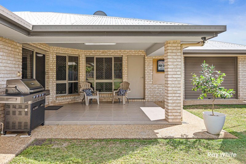 Photo - 33 Dune Circle, Lammermoor QLD 4703 - Image 8