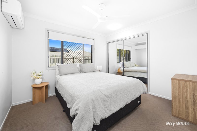 Photo - 33 Dune Circle, Lammermoor QLD 4703 - Image 9