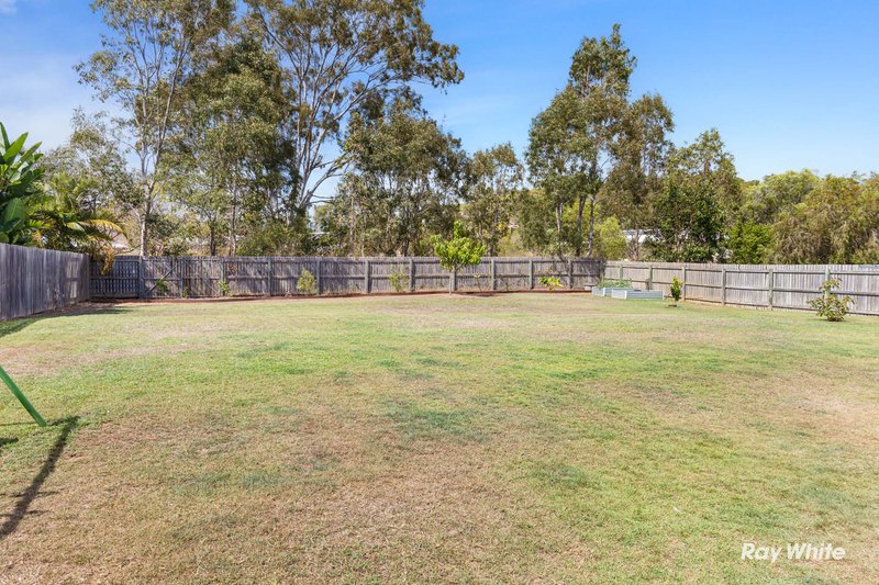 Photo - 33 Dune Circle, Lammermoor QLD 4703 - Image 16
