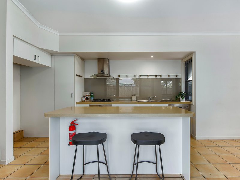 Photo - 33 Dunsmore Street, Kelvin Grove QLD 4059 - Image 7
