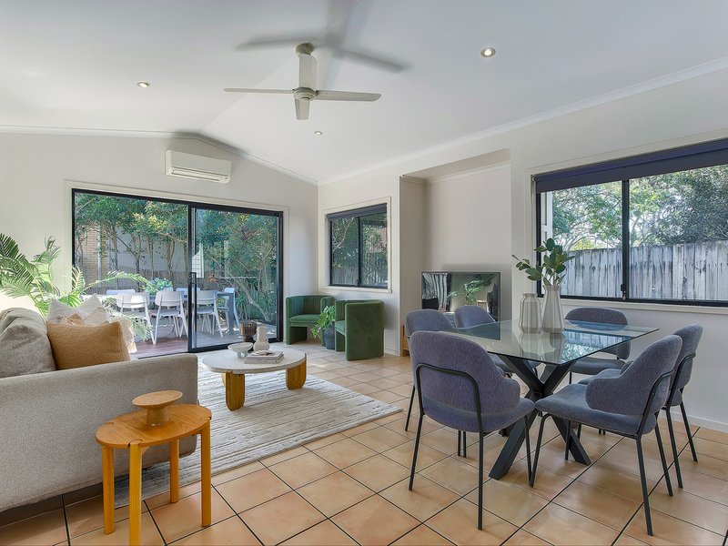 Photo - 33 Dunsmore Street, Kelvin Grove QLD 4059 - Image 8
