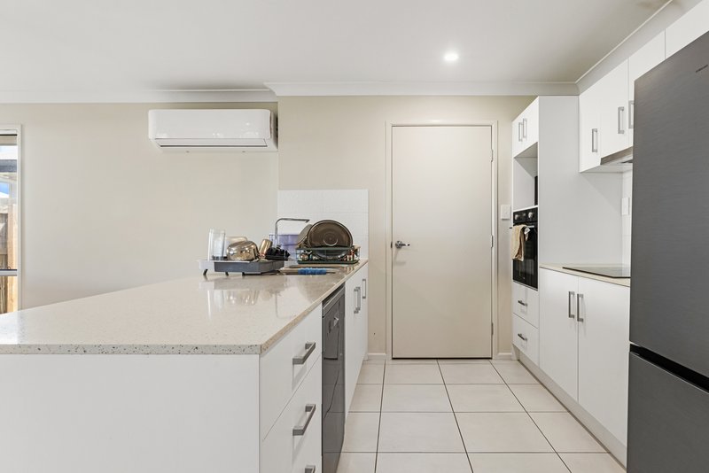 Photo - 33 Eagle Circuit, Burpengary East QLD 4505 - Image 12