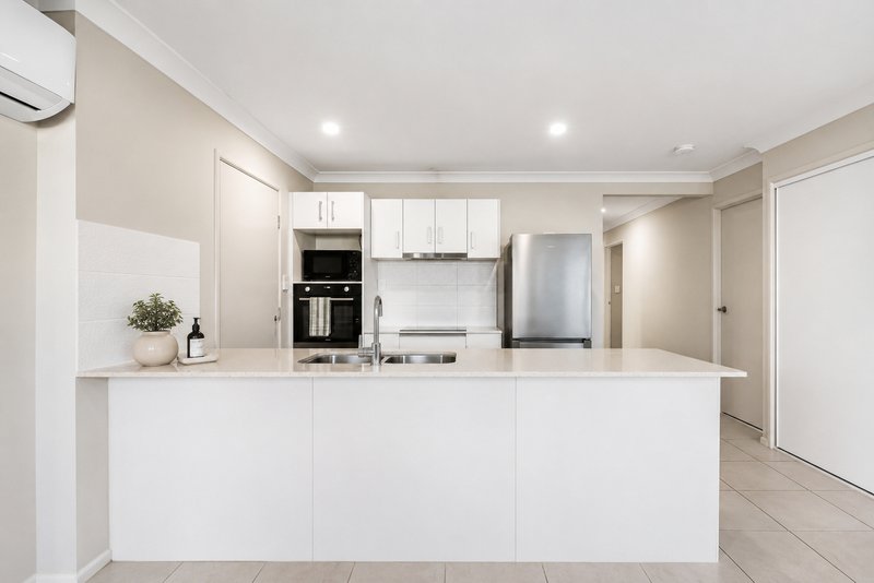 Photo - 33 Eagle Circuit, Burpengary East QLD 4505 - Image 13