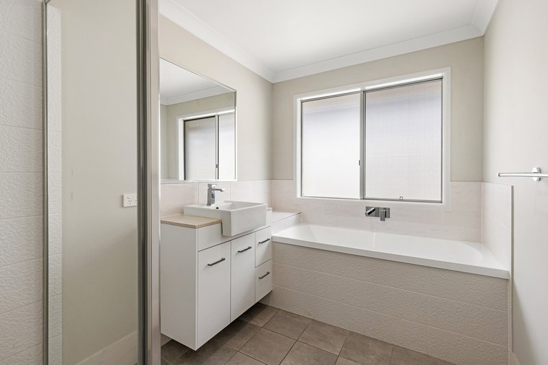 Photo - 33 Eagle Circuit, Burpengary East QLD 4505 - Image 15