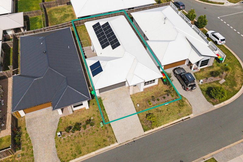Photo - 33 Eagle Circuit, Burpengary East QLD 4505 - Image 18