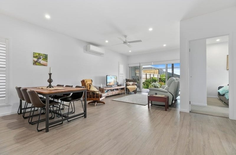 Photo - 33 East View Court, Bli Bli QLD 4560 - Image 11