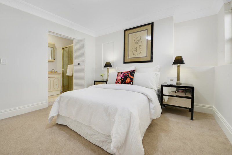 Photo - 33 Edgecliff Road, Woollahra NSW 2025 - Image 10