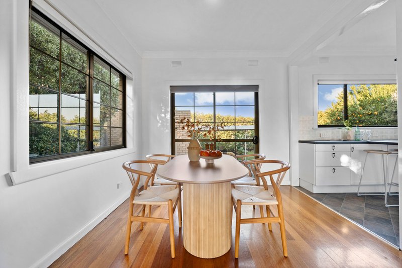 Photo - 33 Edward Street, Cheltenham VIC 3192 - Image 6