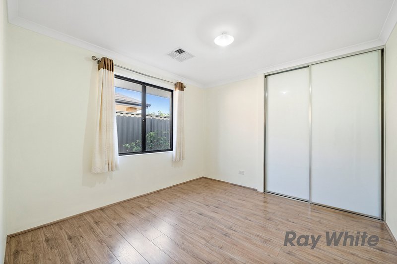 Photo - 33 Elderflower Street, Treeby WA 6164 - Image 14