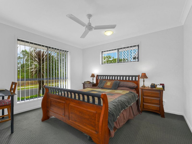 Photo - 33 Elizabeth Road, Griffin QLD 4503 - Image 7