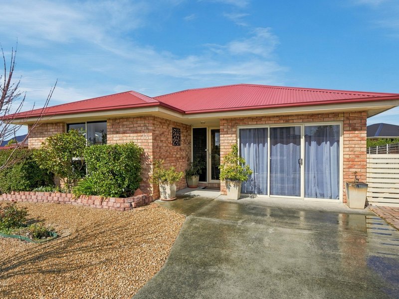 Photo - 33 Elmac Crescent, Austins Ferry TAS 7011 - Image 1