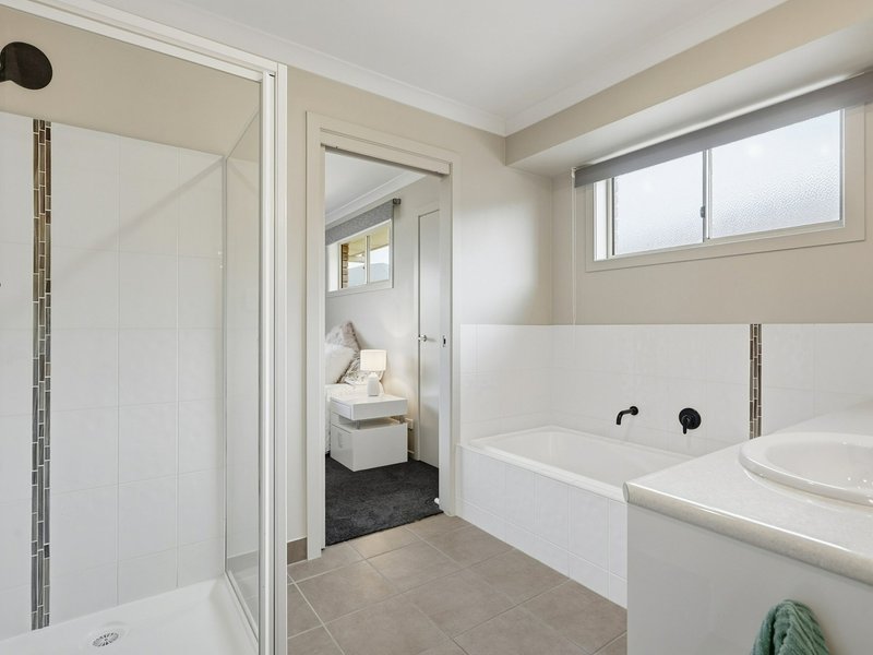 Photo - 33 Elmac Crescent, Austins Ferry TAS 7011 - Image 16