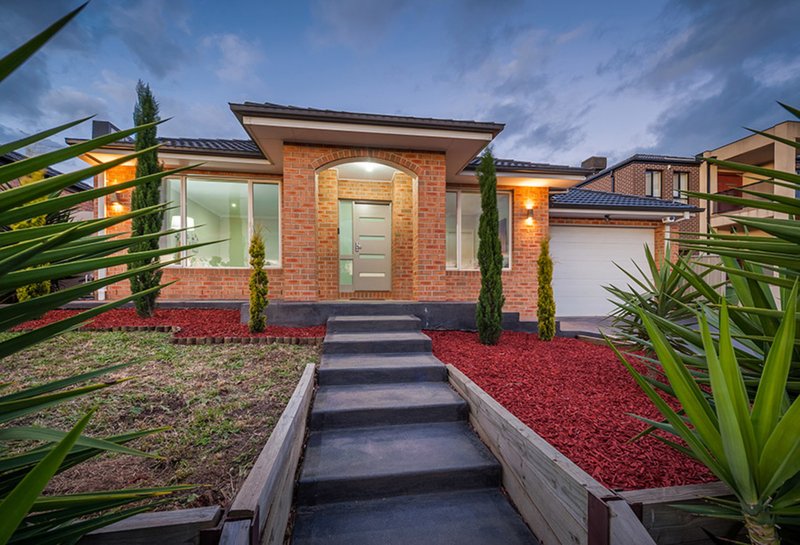 Photo - 33 Elsternwick Way, Craigieburn VIC 3064 - Image 2