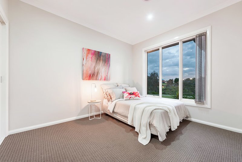 Photo - 33 Elsternwick Way, Craigieburn VIC 3064 - Image 14