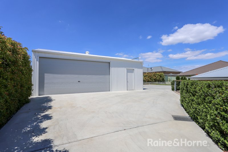 Photo - 33 Emerald Drive, Kelso NSW 2795 - Image 22