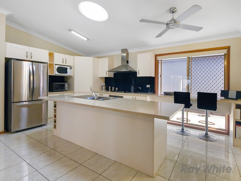 Photo - 33 Enbrook Street, Bracken Ridge QLD 4017 - Image 5