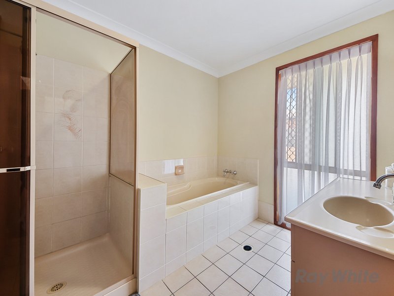 Photo - 33 Enbrook Street, Bracken Ridge QLD 4017 - Image 14