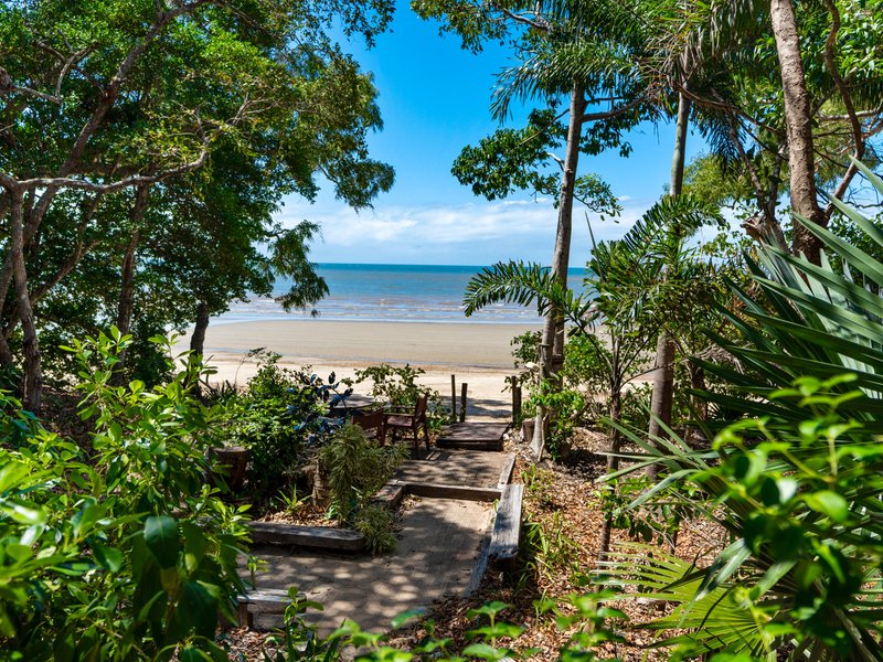 Photo - 33 Esplanade , Cooktown QLD 4895 - Image 3