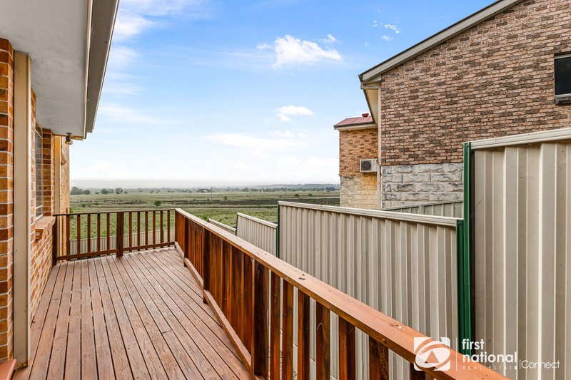 Photo - 3/3 Evans Cres , Richmond NSW 2753 - Image 11