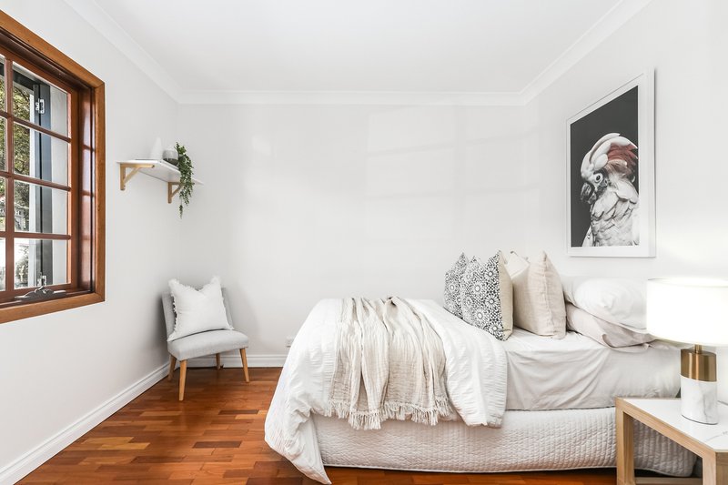 Photo - 33 Fairfowl Street, Dulwich Hill NSW 2203 - Image 6