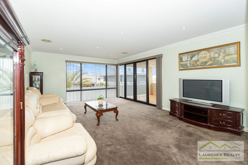 Photo - 33 Fairport Vista, Mindarie WA 6030 - Image 15