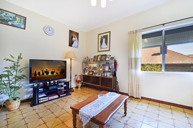 Photo - 33 First Avenue, Eastwood NSW 2122 - Image 3