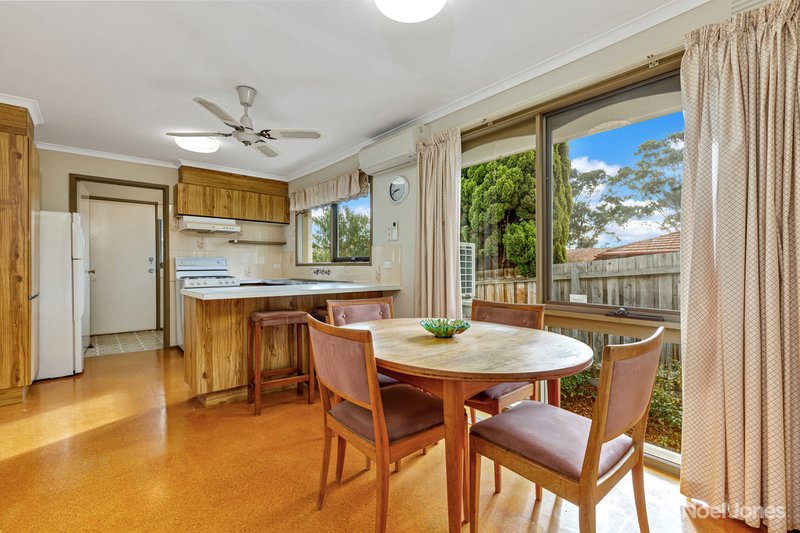 Photo - 3/3 Firth Street, Doncaster VIC 3108 - Image 3