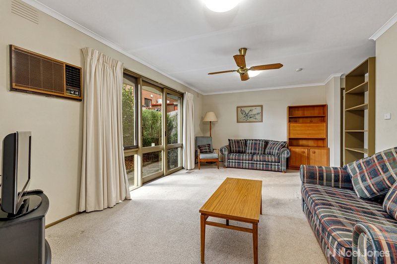 Photo - 3/3 Firth Street, Doncaster VIC 3108 - Image 5