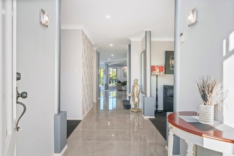 Photo - 33 Fordington Way, Murrumba Downs QLD 4503 - Image 5