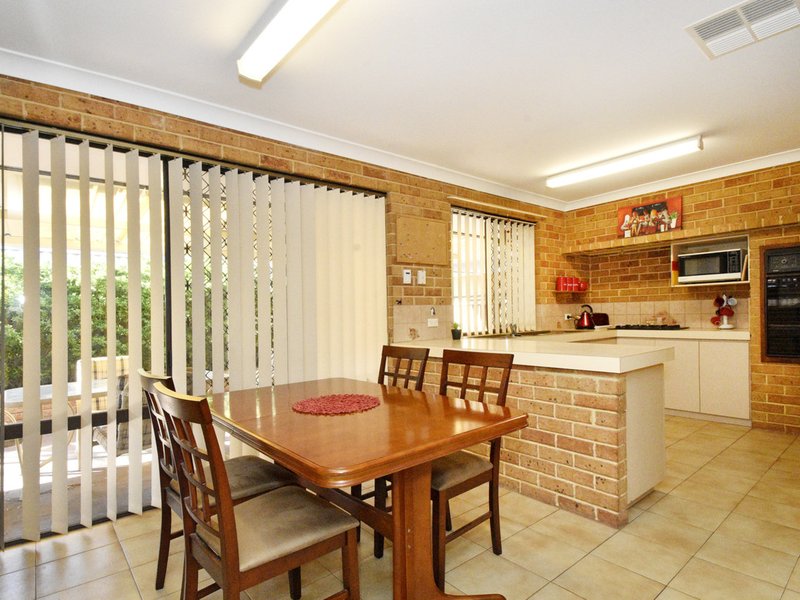 Photo - 33 Forest Crescent, Thornlie WA 6108 - Image 6