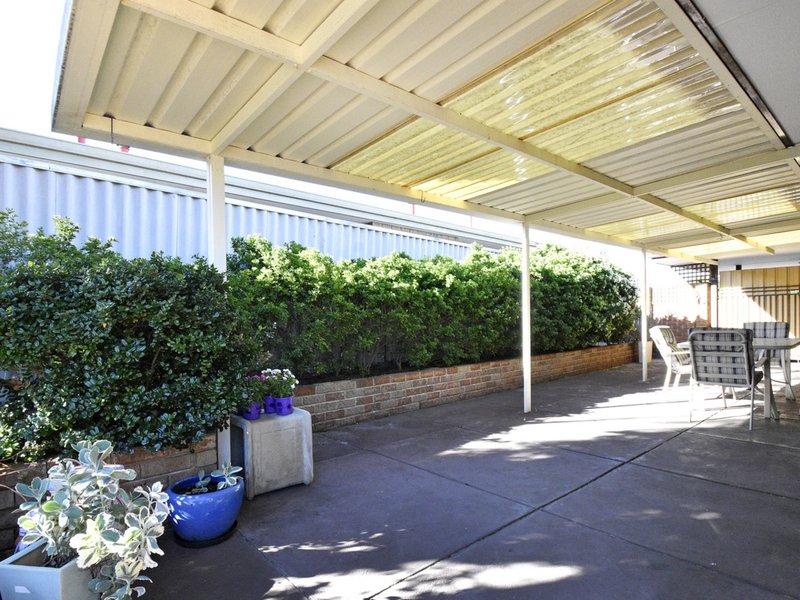 Photo - 33 Forest Crescent, Thornlie WA 6108 - Image 8