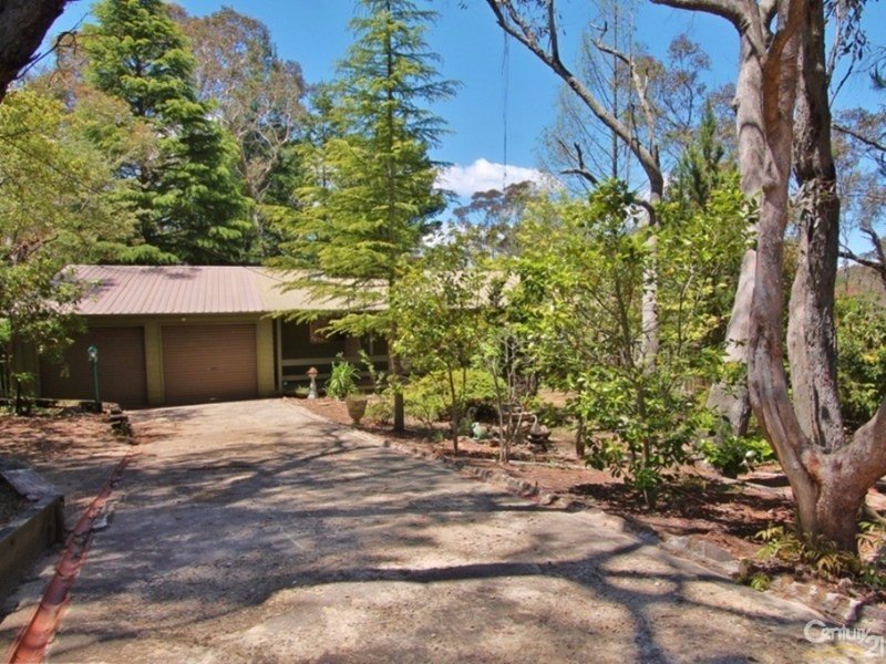 33 Fourth Avenue, Katoomba NSW 2780