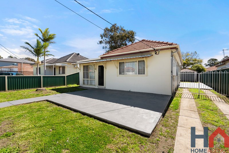 33 Foxlow Street, Canley Heights NSW 2166