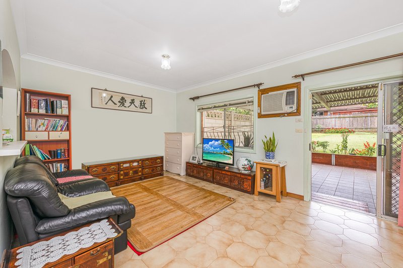 Photo - 33 Frederick Street, Pendle Hill NSW 2145 - Image 4