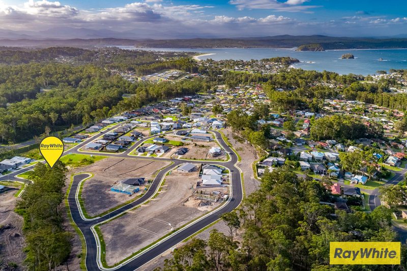 33 Freycinet Drive, Sunshine Bay NSW 2536