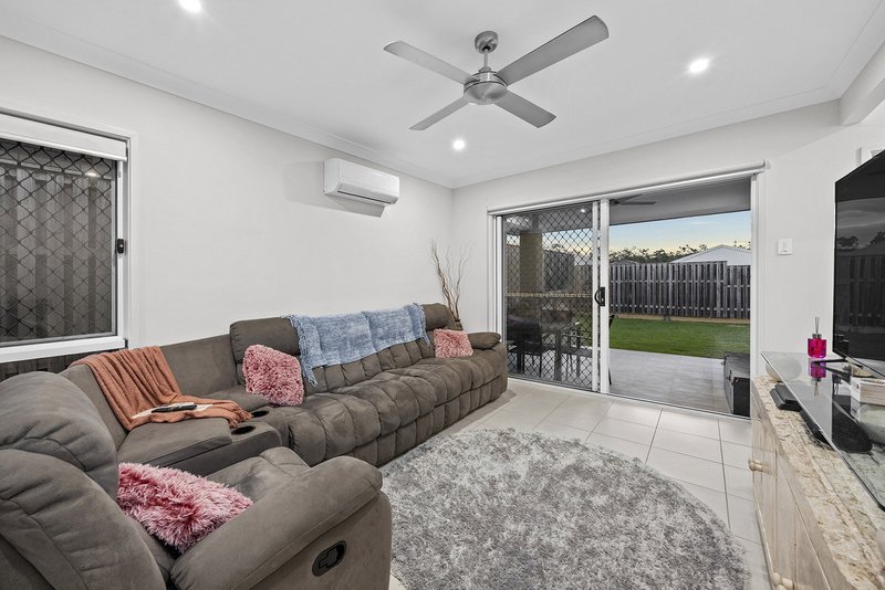 Photo - 33 Gateway Drive, Flagstone QLD 4280 - Image 7