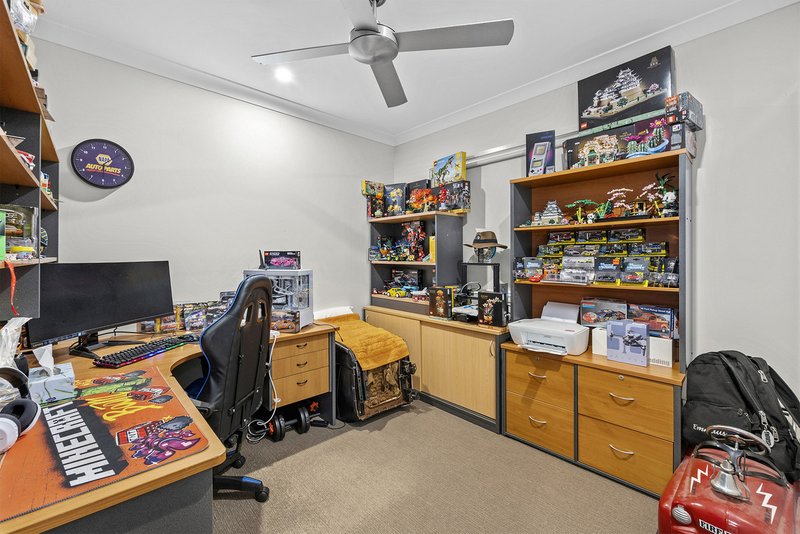 Photo - 33 Gateway Drive, Flagstone QLD 4280 - Image 13