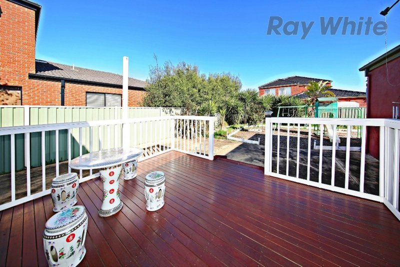 Photo - 33 Glastonbury Circuit, Point Cook VIC 3030 - Image 14