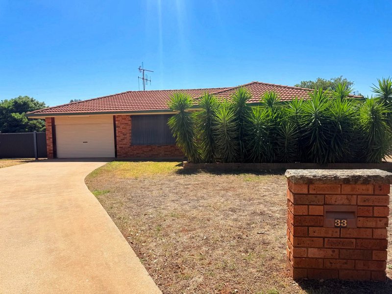 Photo - 33 Glenhaven Avenue, Parkes NSW 2870 - Image 1