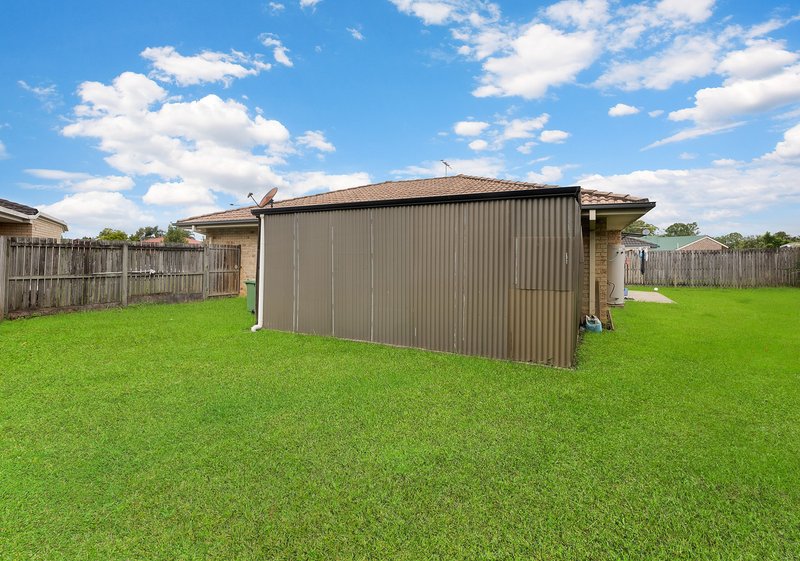 Photo - 33 Glenn Street, Morayfield QLD 4506 - Image 3