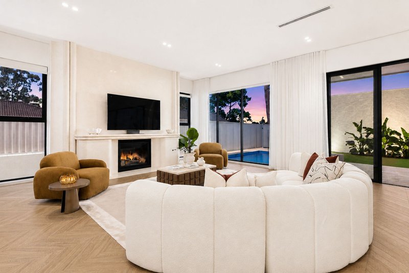 Photo - 33 Glenview Avenue, Revesby NSW 2212 - Image 7