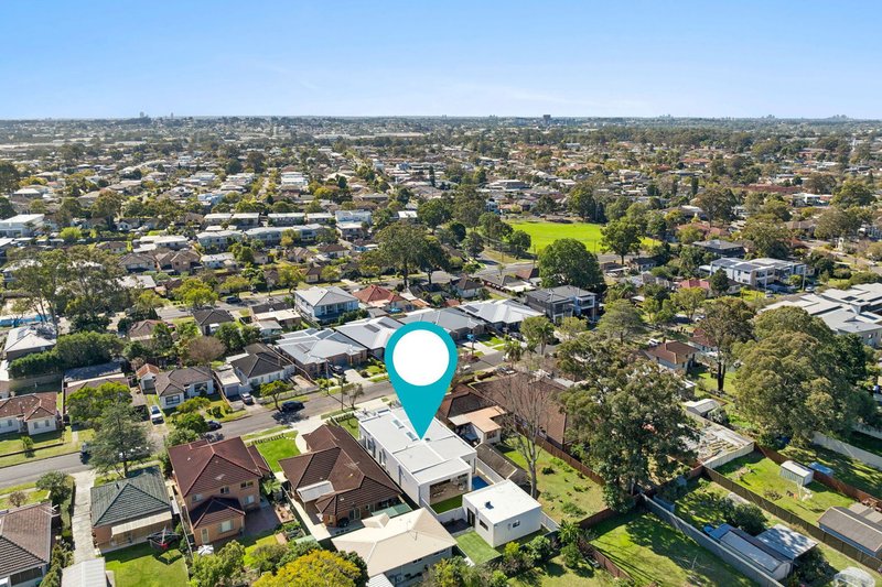 Photo - 33 Glenview Avenue, Revesby NSW 2212 - Image 19