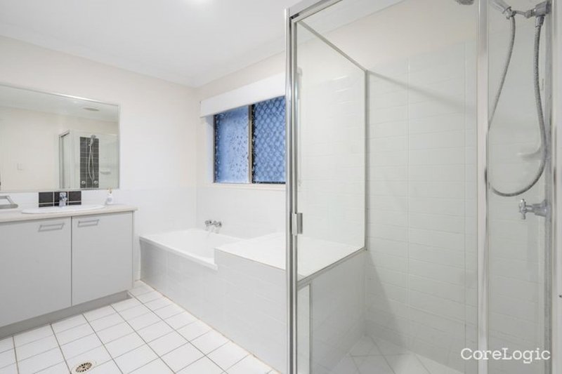 Photo - 33 Goldcrest Drive, Upper Coomera QLD 4209 - Image 16