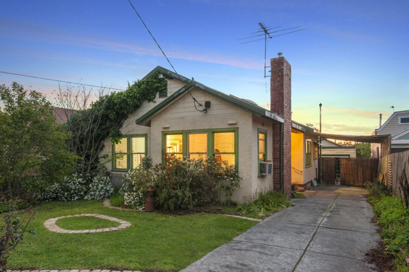 33 Gordon Grove, Preston VIC 3072